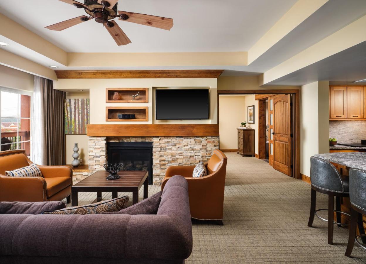 Two Bedroom Villa Kitchen & Fireplace
